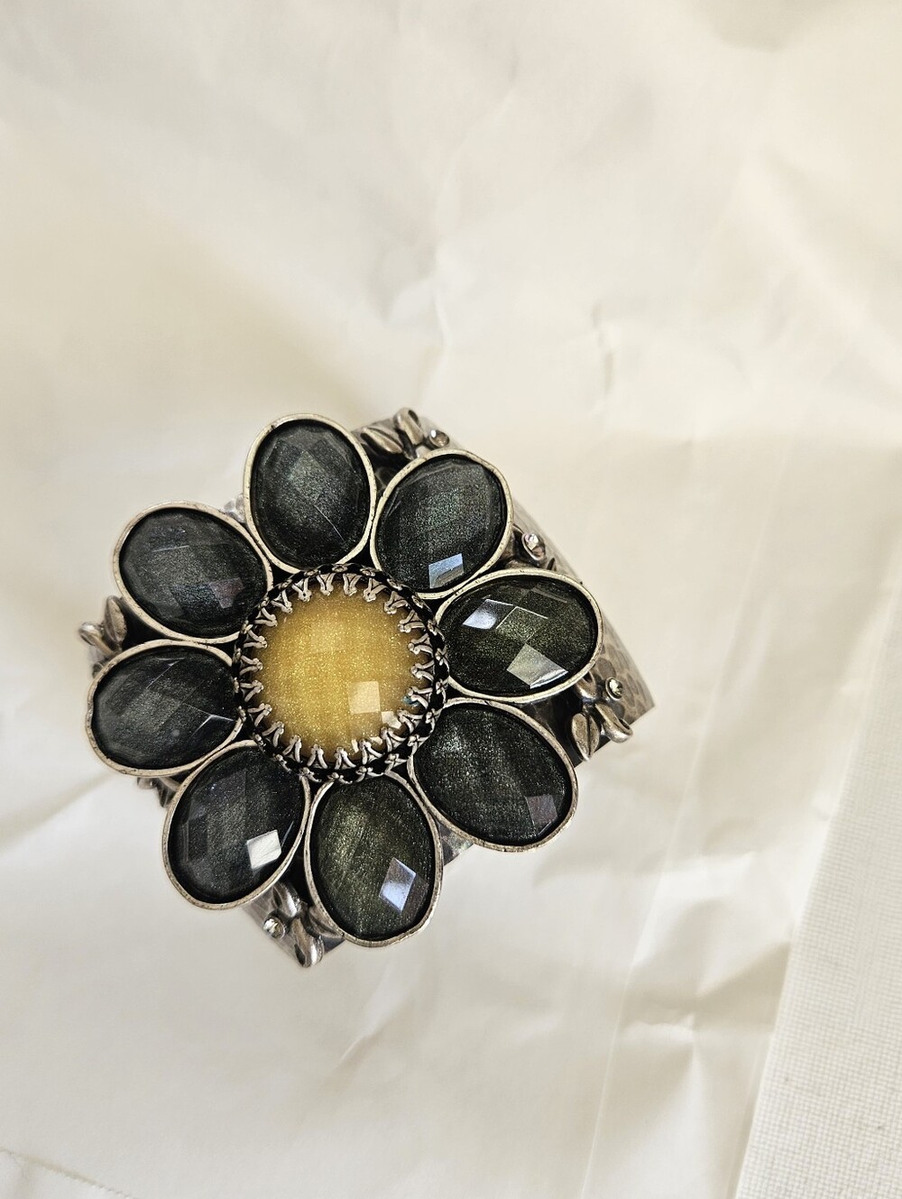 Ollipop Cuff Flower Gem Bracelet Vintage Hsmmered Finish Boho Art To Wear